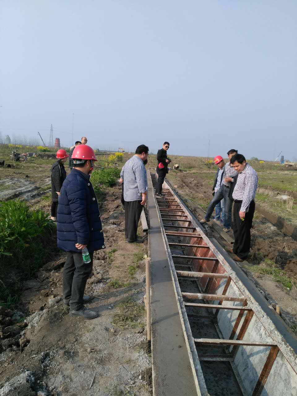 龙感湖2015年小型农田水利设施省级建设资金项目(砼矩形渠)